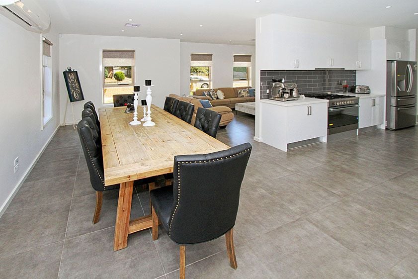 Stylish and Contemporary, Executive Living. Only 11kms From the City.
