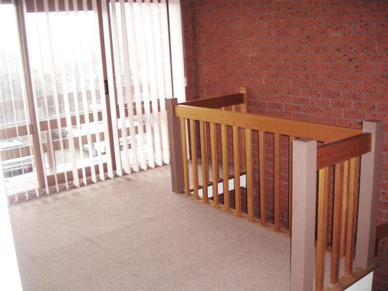 2 Bedroom Townhouse with Spectacular Views!