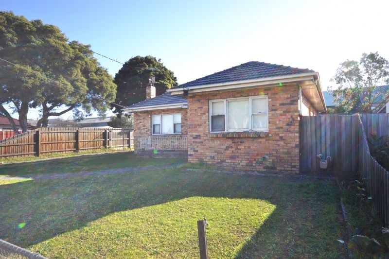 12 Thrower Street, Reservoir