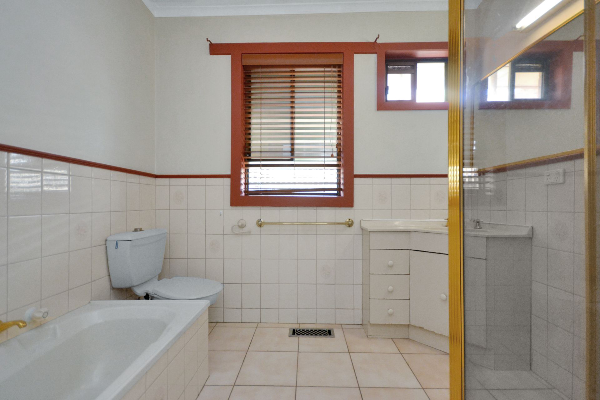Spacious Home in Reservoir!