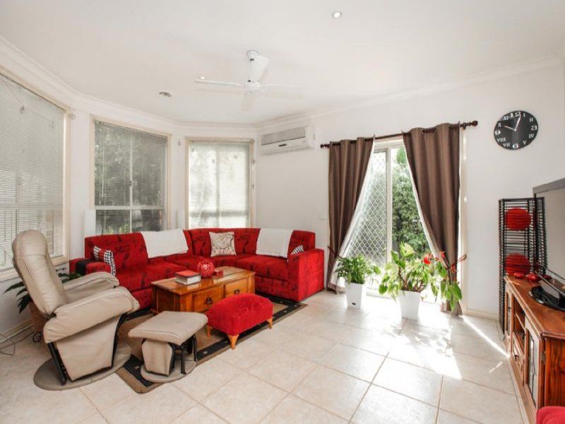 28 Greenwich Crescent, Caroline Springs - Thumbnail 7