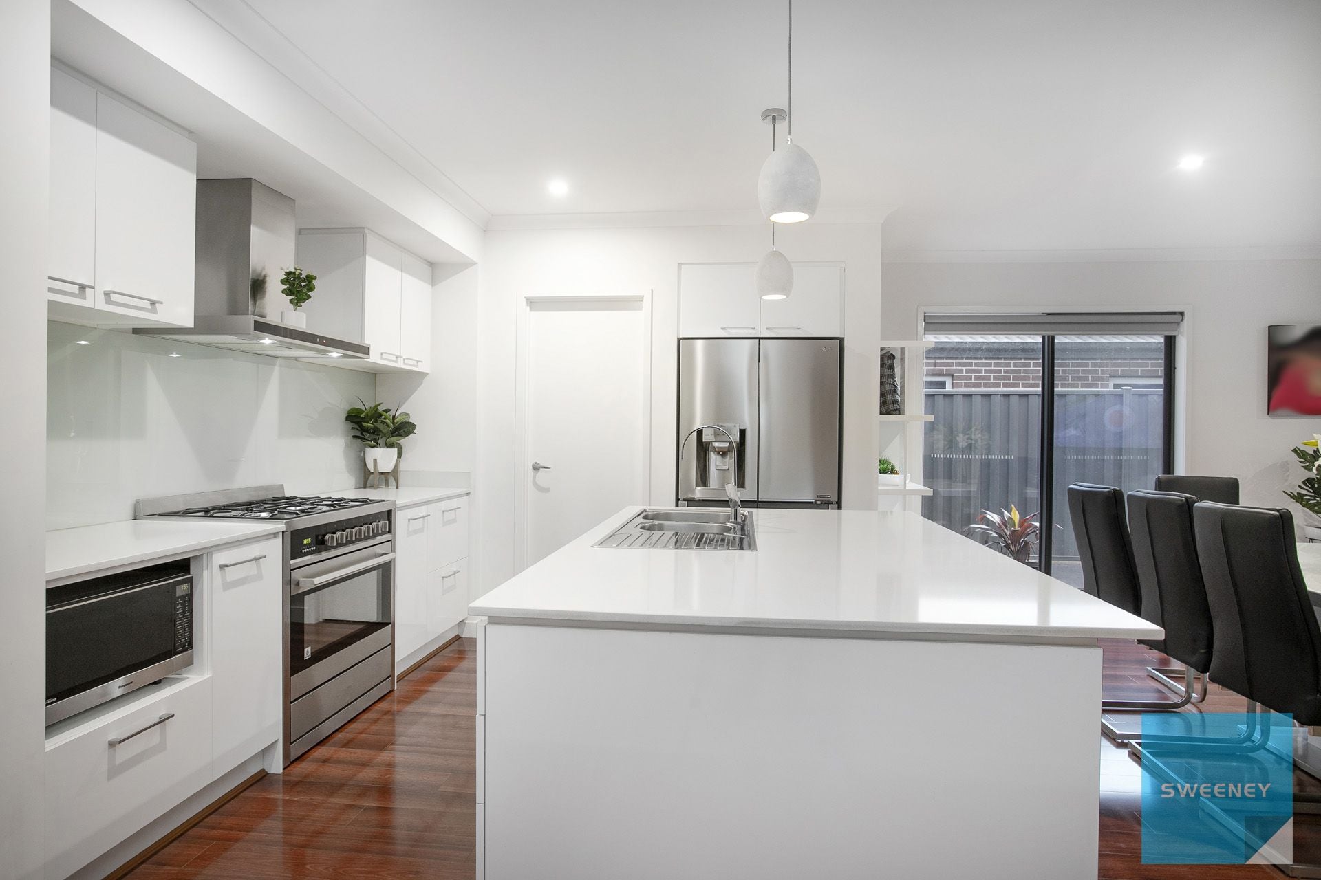 7 Mandalay Parade, Fraser Rise - Thumbnail 8
