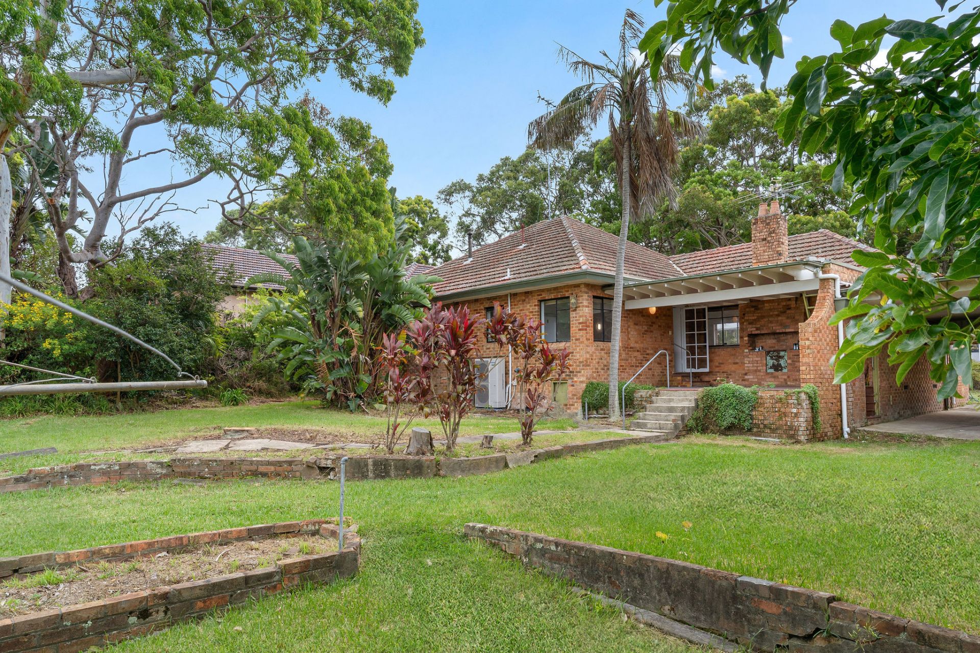 79 Saunders Bay Road, Caringbah South MattBlak Property