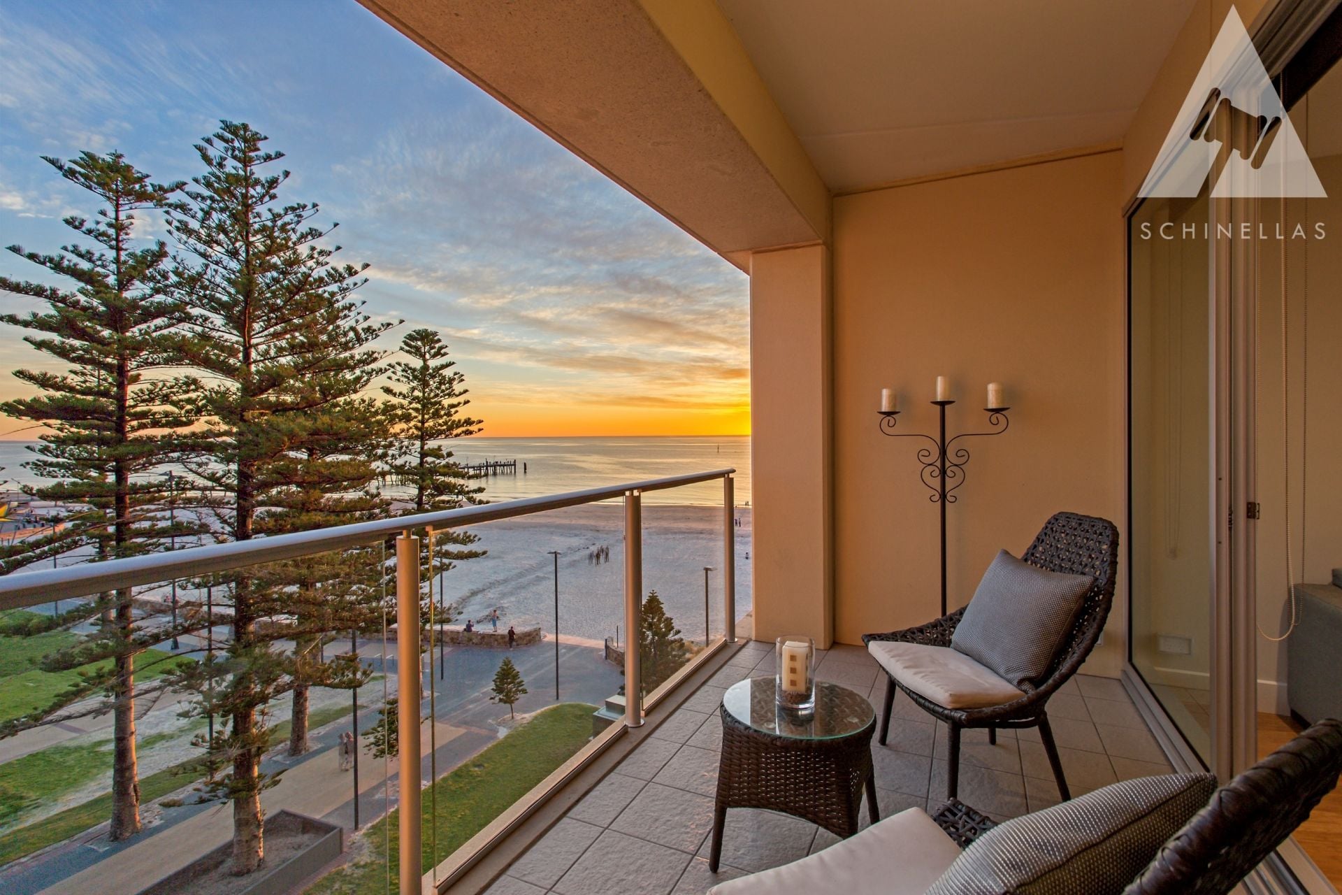 512/19 Holdfast Promenade, Glenelg - Thumbnail 2