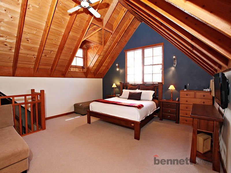360 Lieutenant Bowen Drive, Bowen Mountain - Thumbnail 7