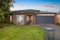10 Nurture Avenue, Cranbourne North VIC, Cranbourne North - Image 1