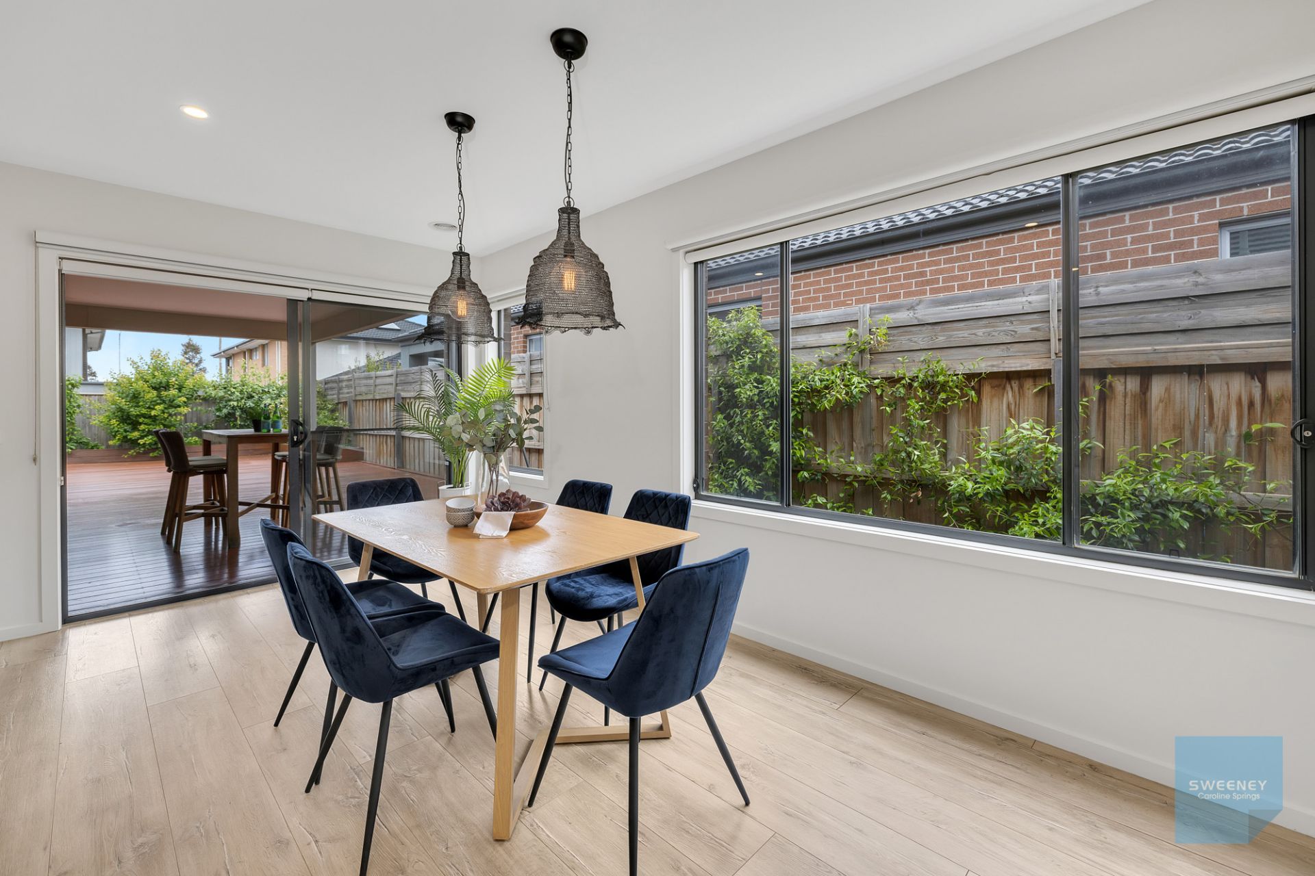 15 Eaglecrest Avenue, Fraser Rise - Thumbnail 5
