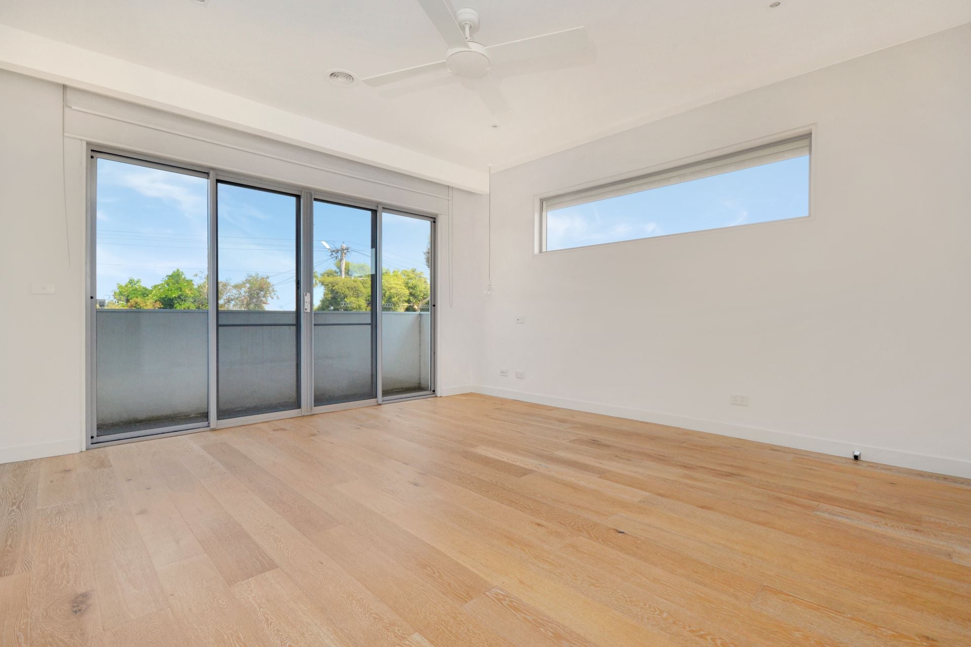 EXQUISITE ELEGANCE IN THE HEART OF THORNBURY