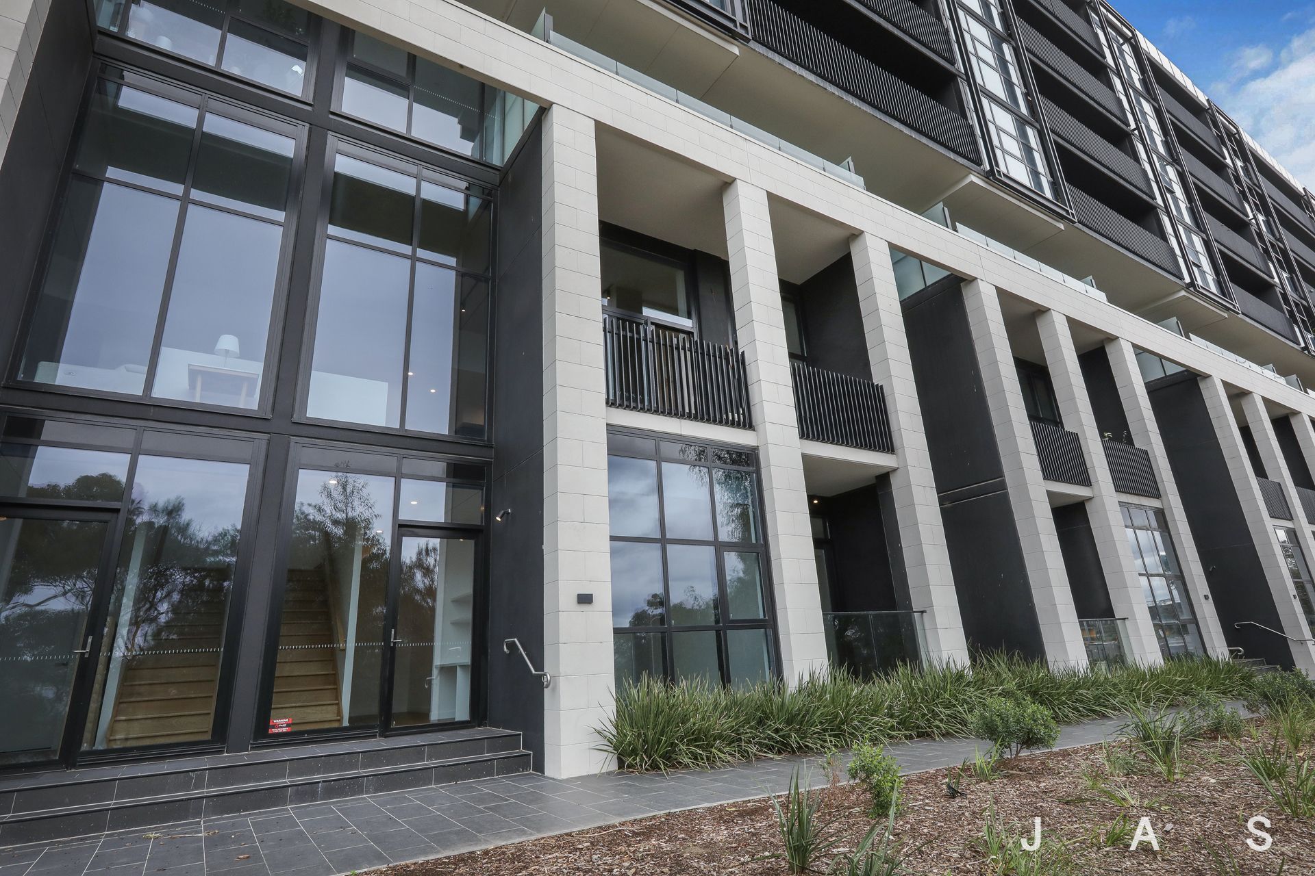 107/8 Joseph Road Footscray VIC, Footscray - Thumbnail 2