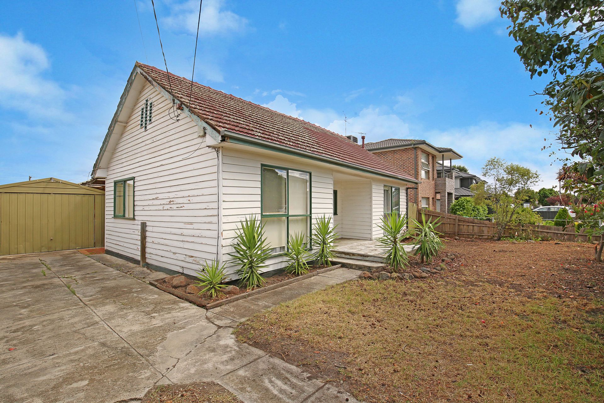WELL PRESENTED FAMILY HOME!