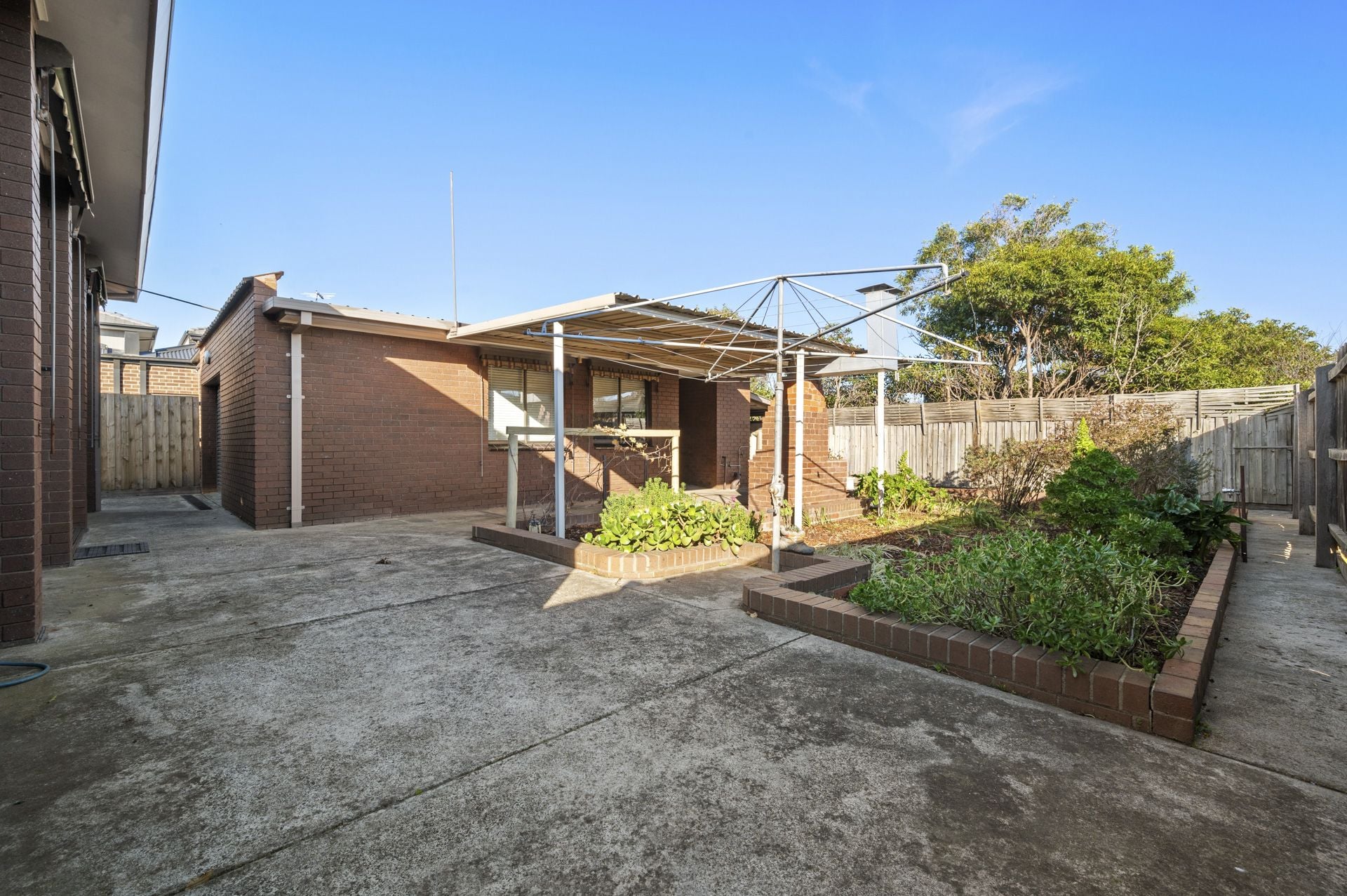 WHAT A BEAUTY!  LAND APPROX 640m2