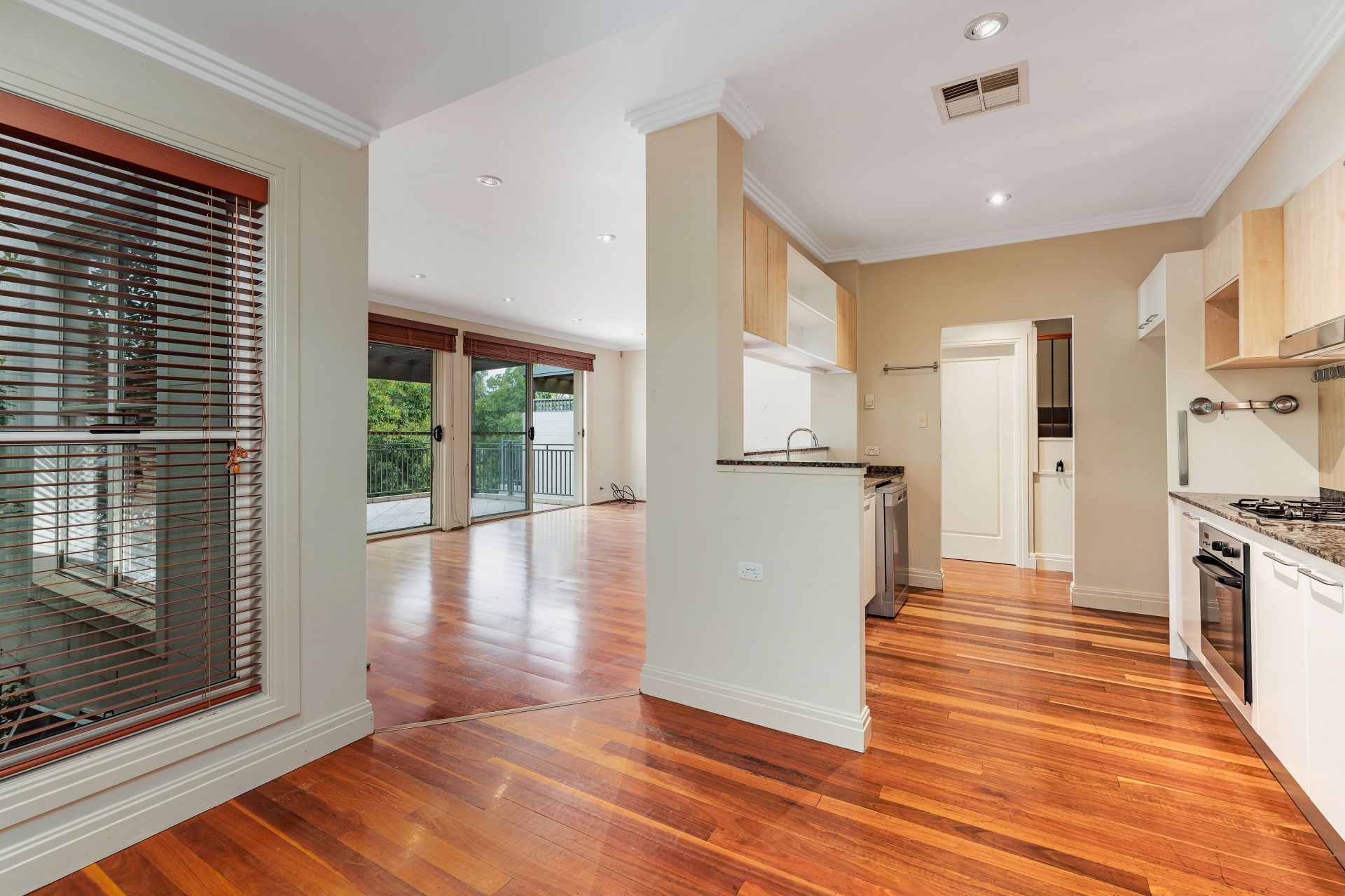 Real Estate For Lease 10 Jane Jarvis Way Macquarie Links , NSW