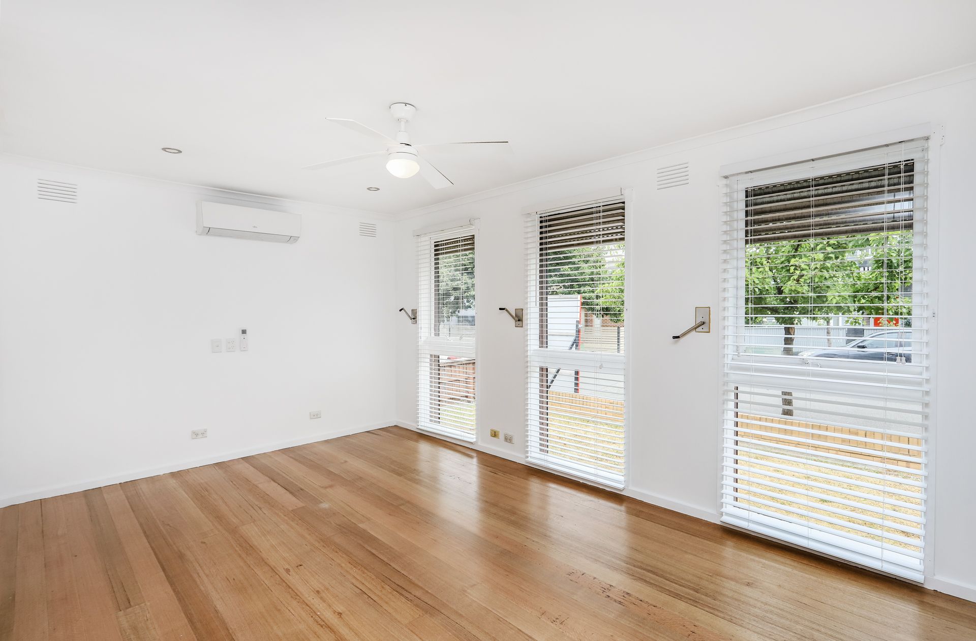 2/7 Gordon Parade Yarraville VIC, Yarraville - Thumbnail 3