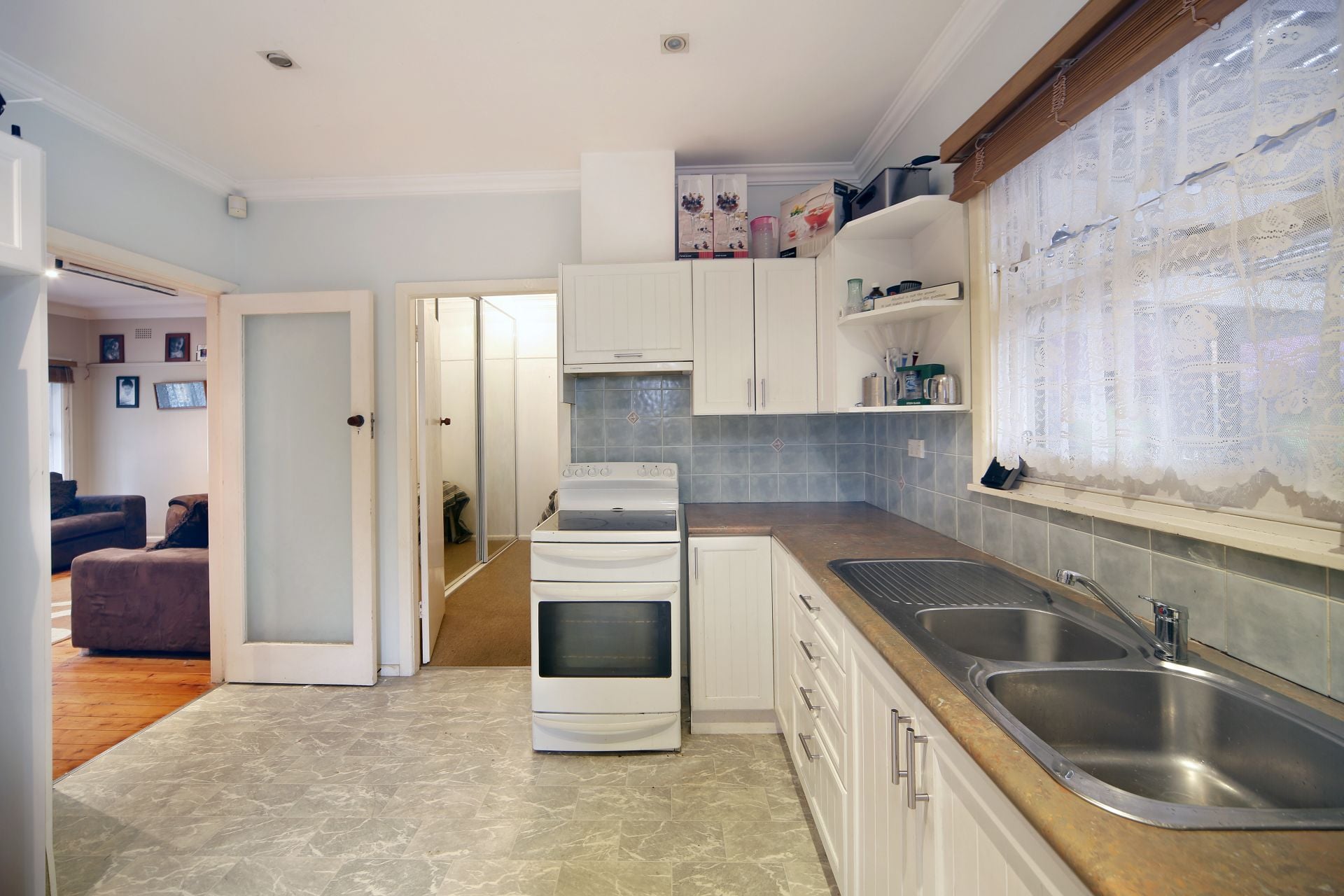 293 Taren Point Road, Caringbah, Caringbah - Thumbnail 4