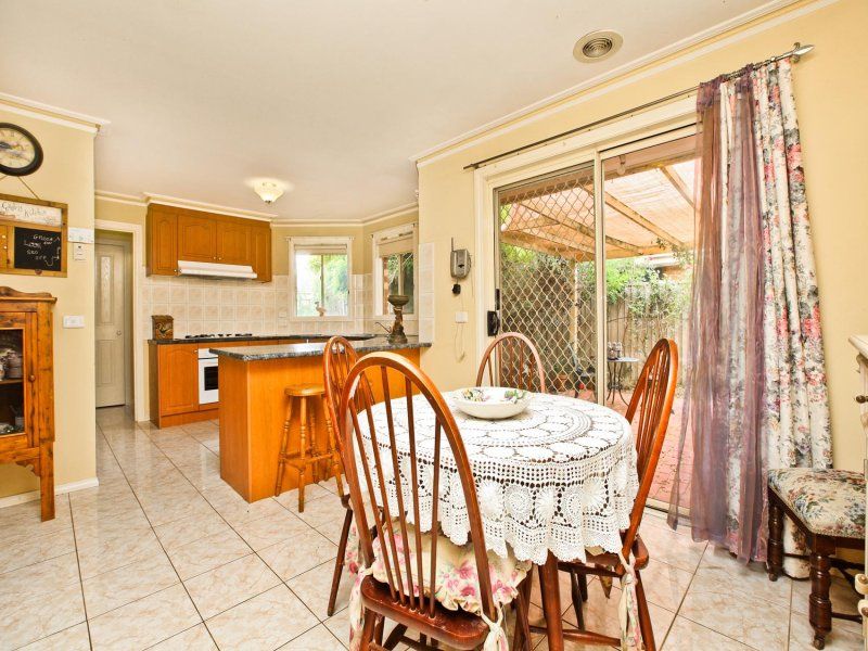 3 Millstream Way, Caroline Springs - Thumbnail 3