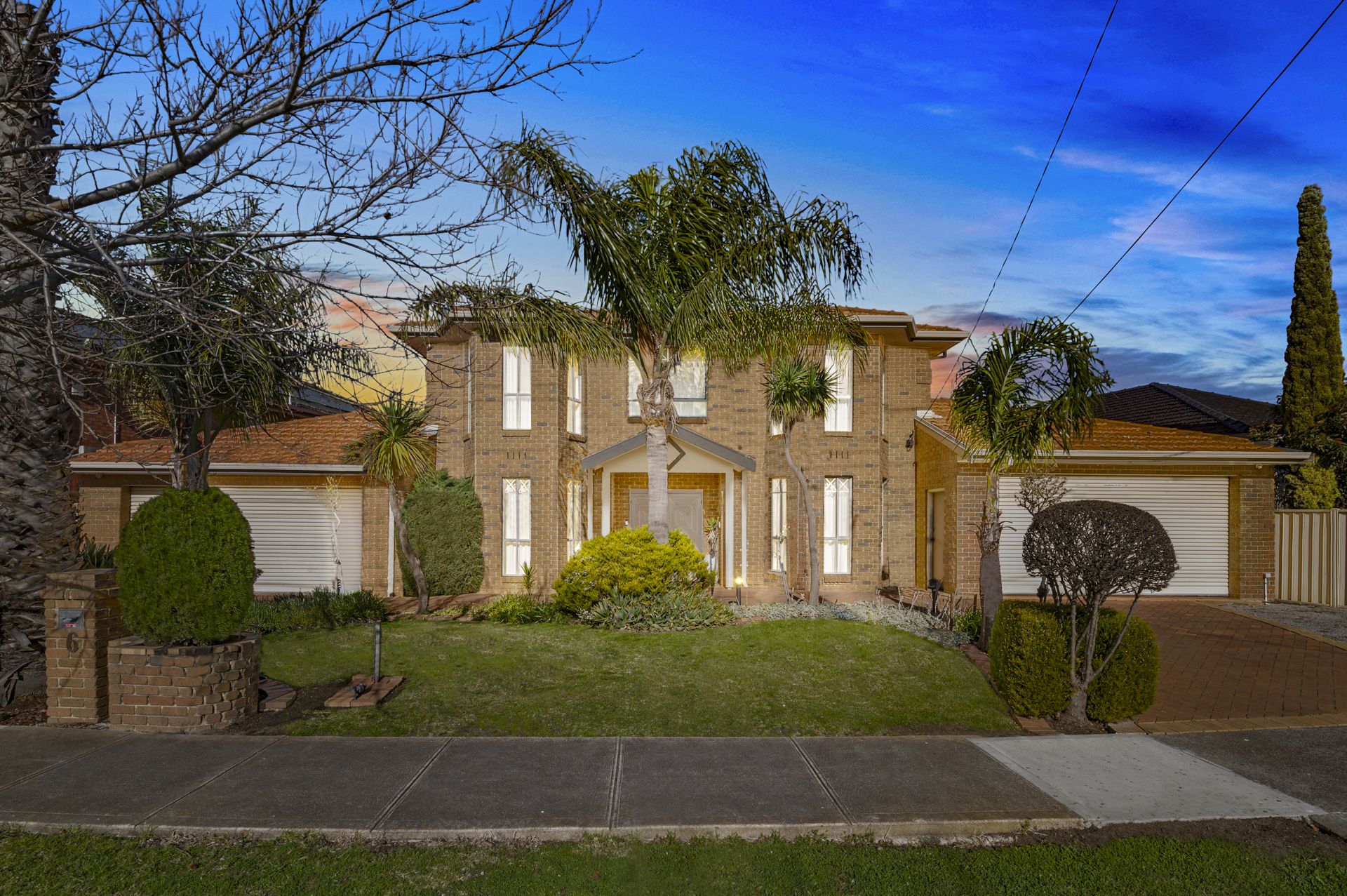 LALOR'S FINEST - 5 BEDROOMS