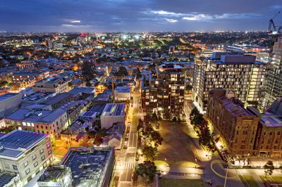 Sub Penthouse - 3 bedrooms, 2 baths, 2 car spaces