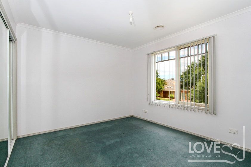 BEAUTIFULLY PRESENTED AND IN A GREAT LOCATION!