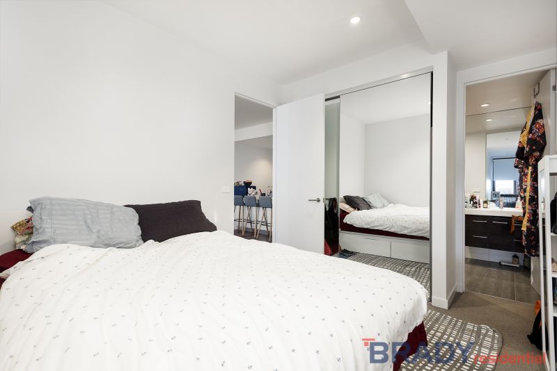 631/18 Albert Street FOOTSCRAY VIC, Footscray - Thumbnail 2
