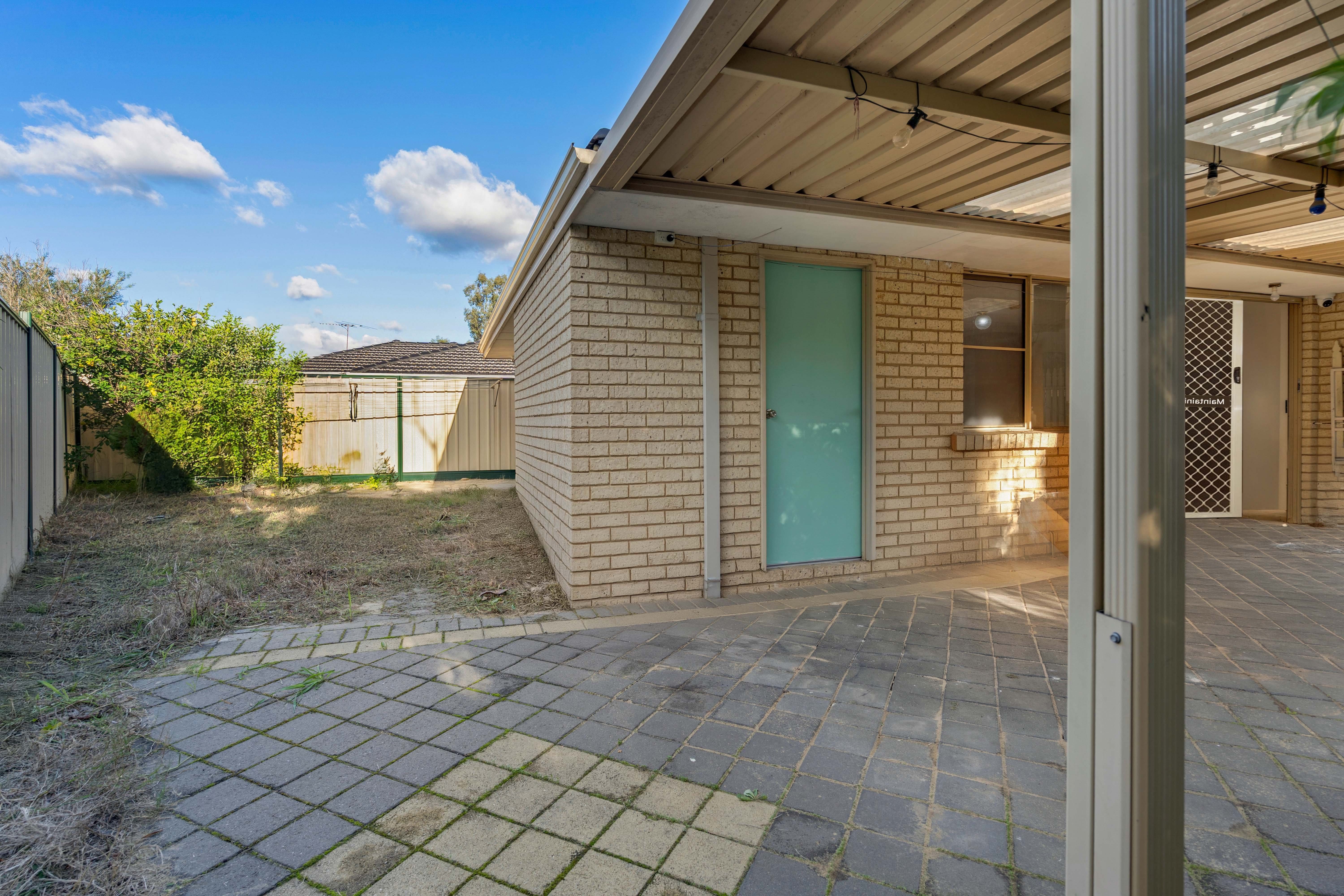 16/11 Firetail Place, Kenwick