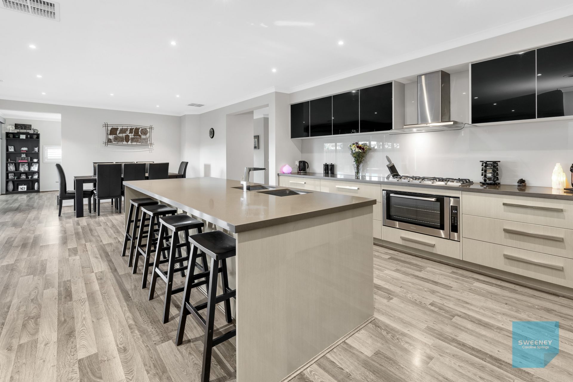 8 Wren Parade, Fraser Rise - Thumbnail 5