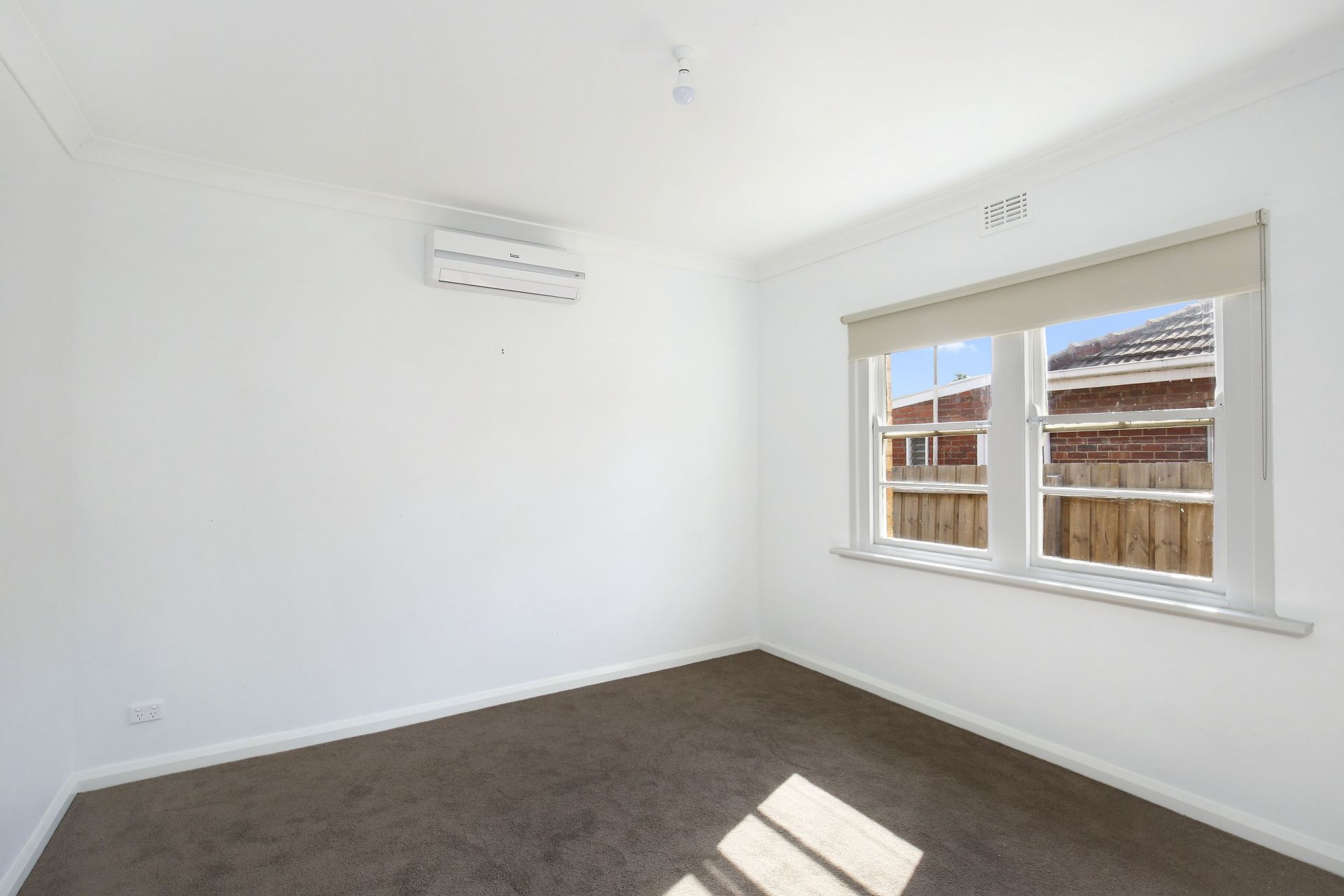Newly Renovated Art Deco Gem in the North!