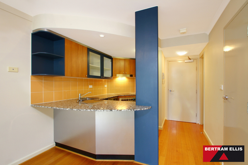 54/18 Captain Cook Crescent, Griffith - Thumbnail 6