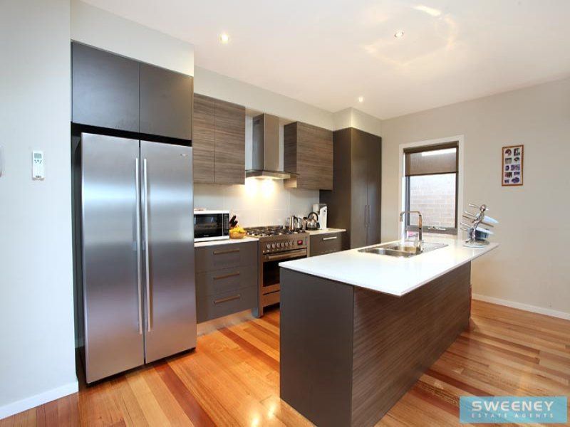 8 Flemington Street, Caroline Springs - Thumbnail 3