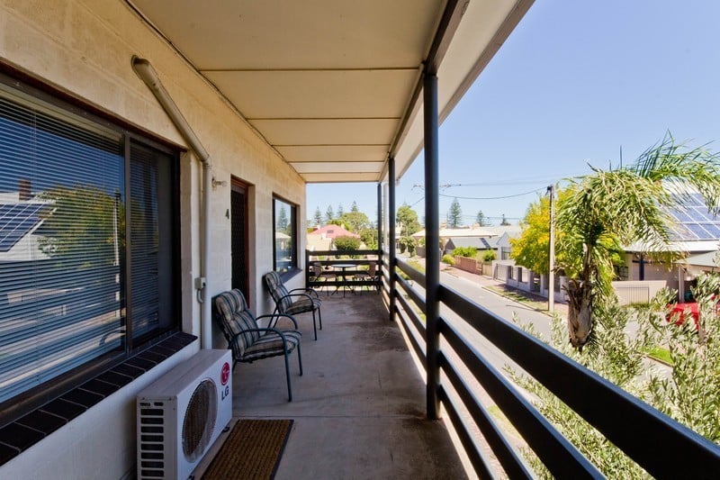 4/4 Gloucester Street Glenelg South 5045