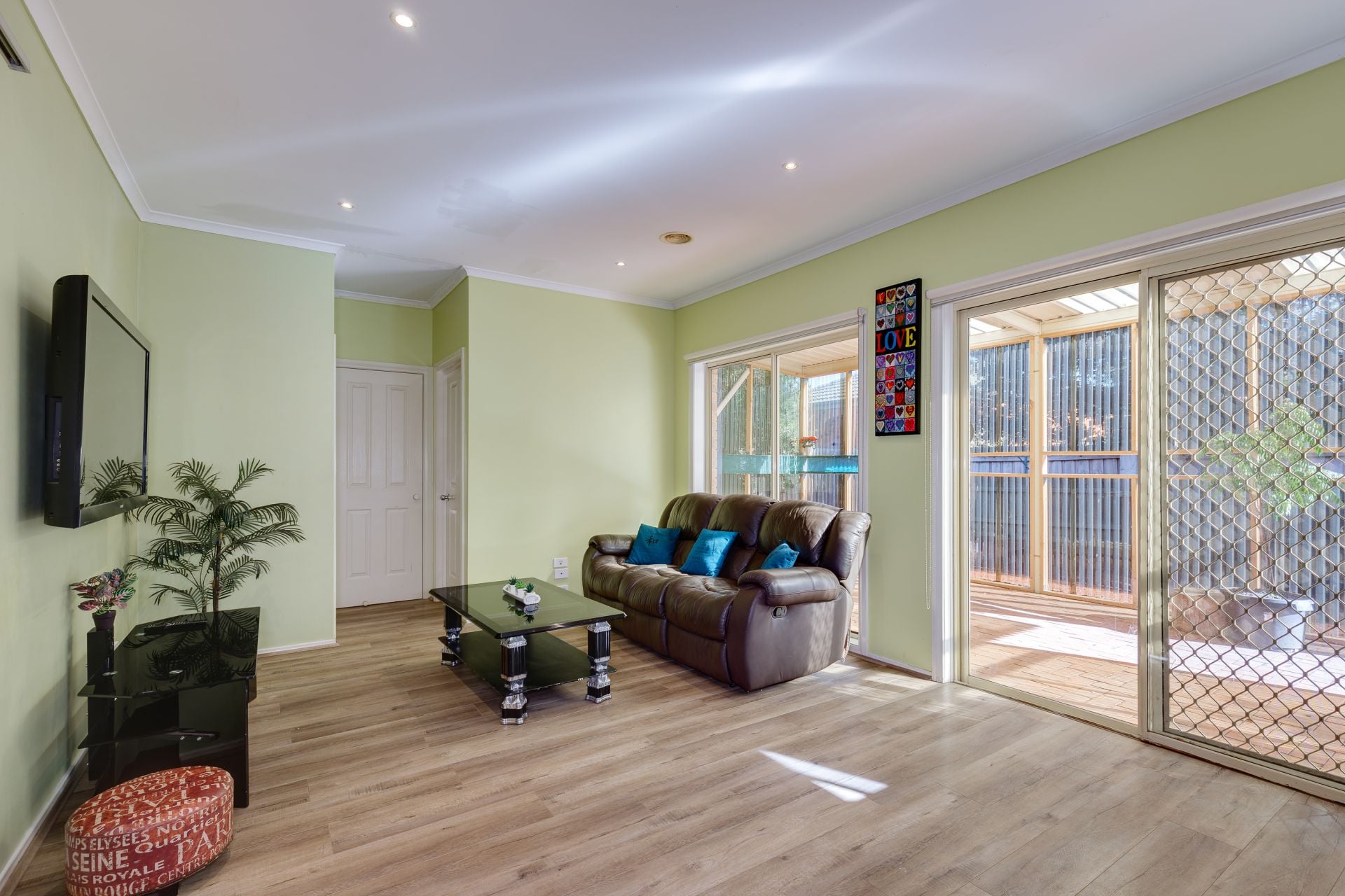 2 Hummingbird Place South Morang, South Morang - Thumbnail 6
