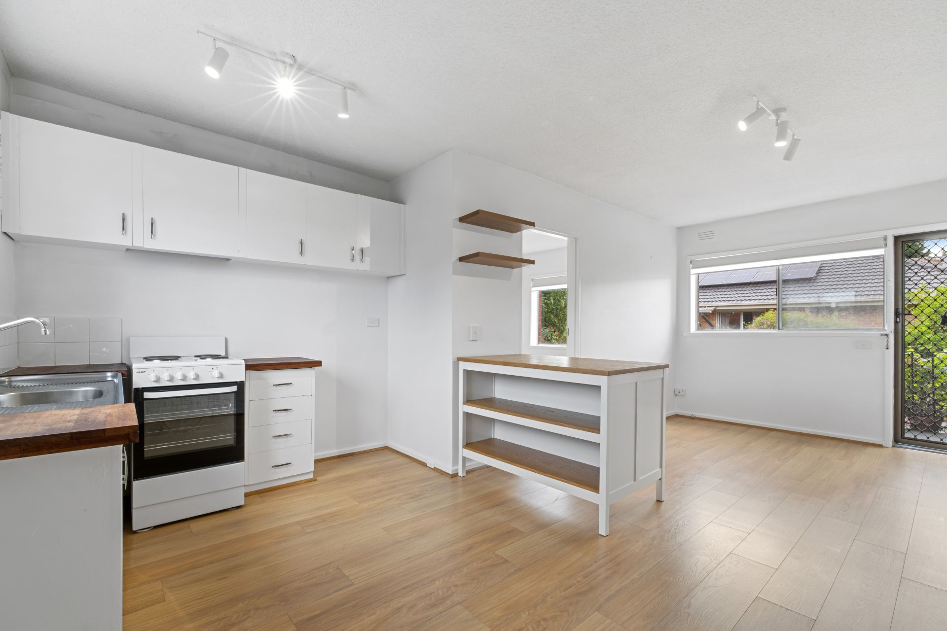Perfectly Positioned One Bedroom Apartment