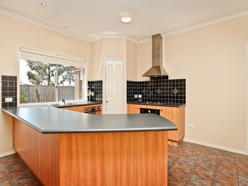 25 Highwood Drive, Hillside - Thumbnail 3