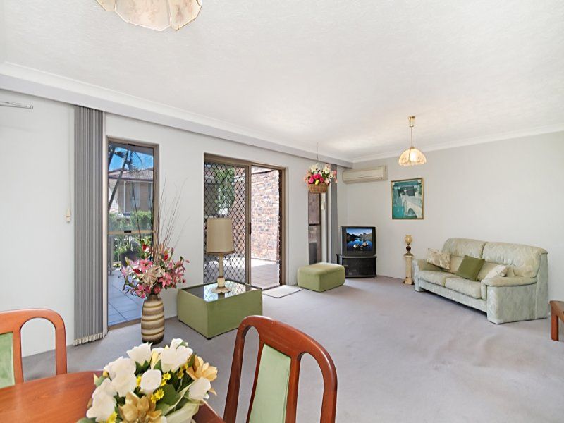 7/9 Ocean Street 'Ocean Cove' KIRRA QLD, ' Kirra - Thumbnail 4