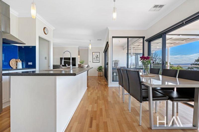 27 Clearview Avenue Trevallyn, Trevallyn - Thumbnail 6