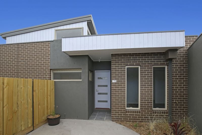 13A Sutherland Court, Epping
