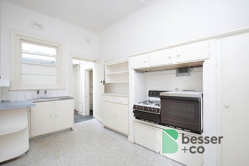 41 Loch Avenue, St Kilda East - Thumbnail 4