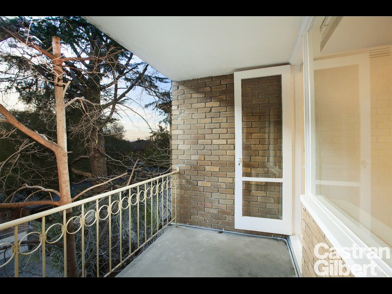 8/3A Hughenden Road, St Kilda East - Thumbnail 5