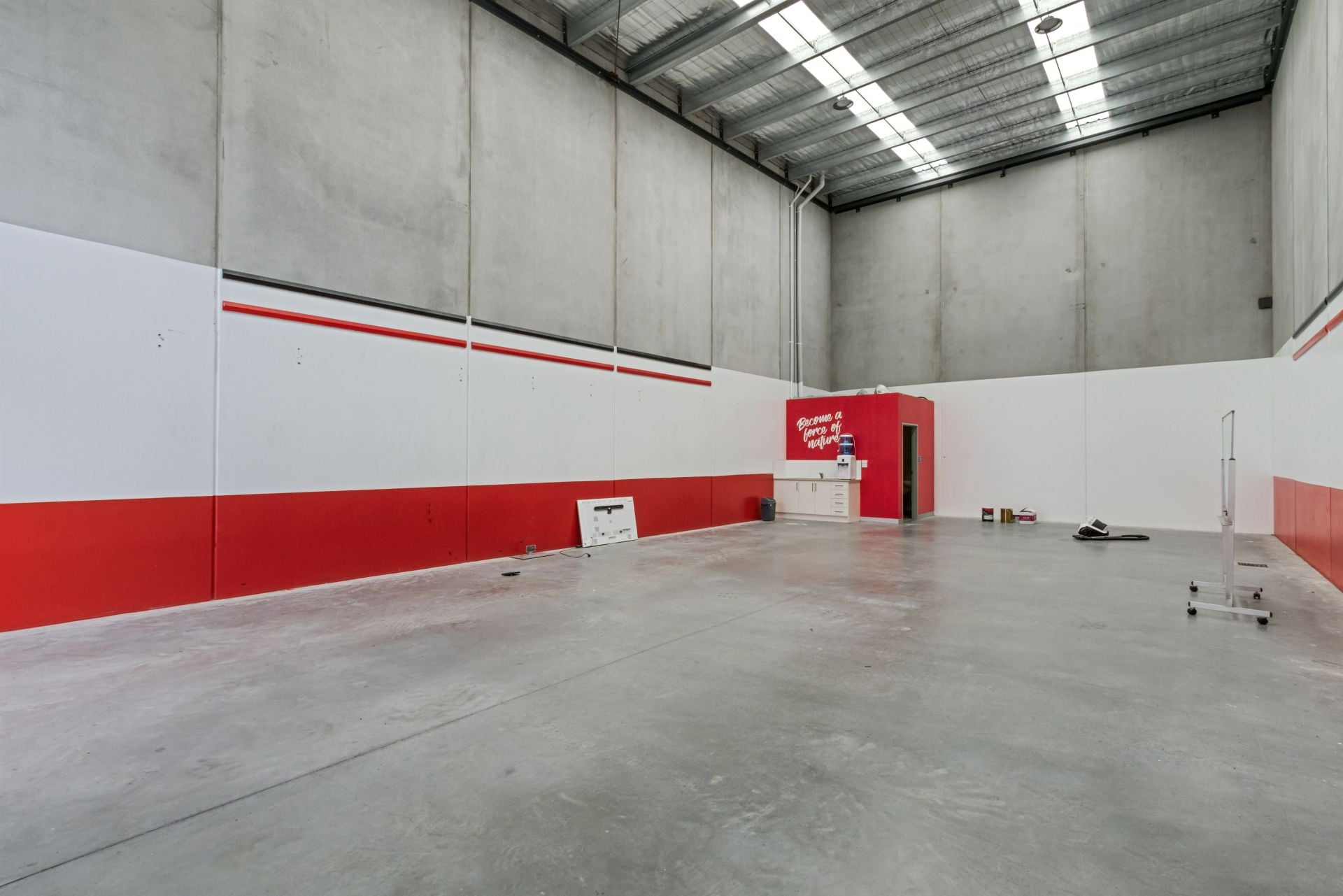 Modern Warehouse in convenient location