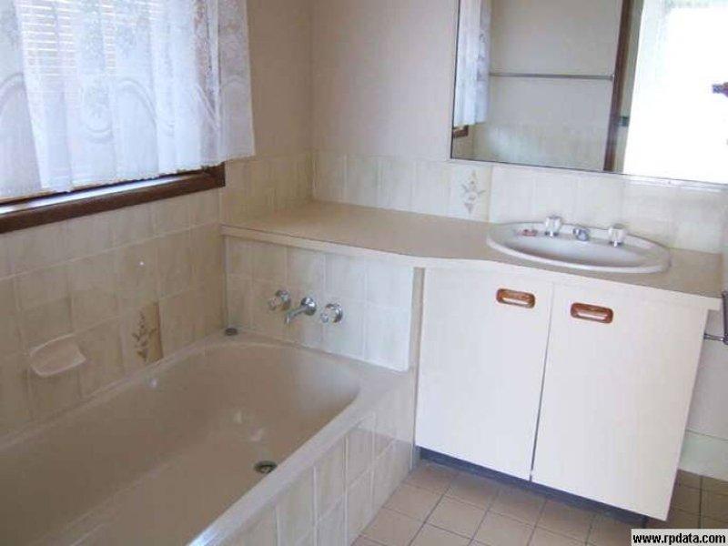 102 Piringa Street WURTULLA QLD, Wurtulla - Thumbnail 5