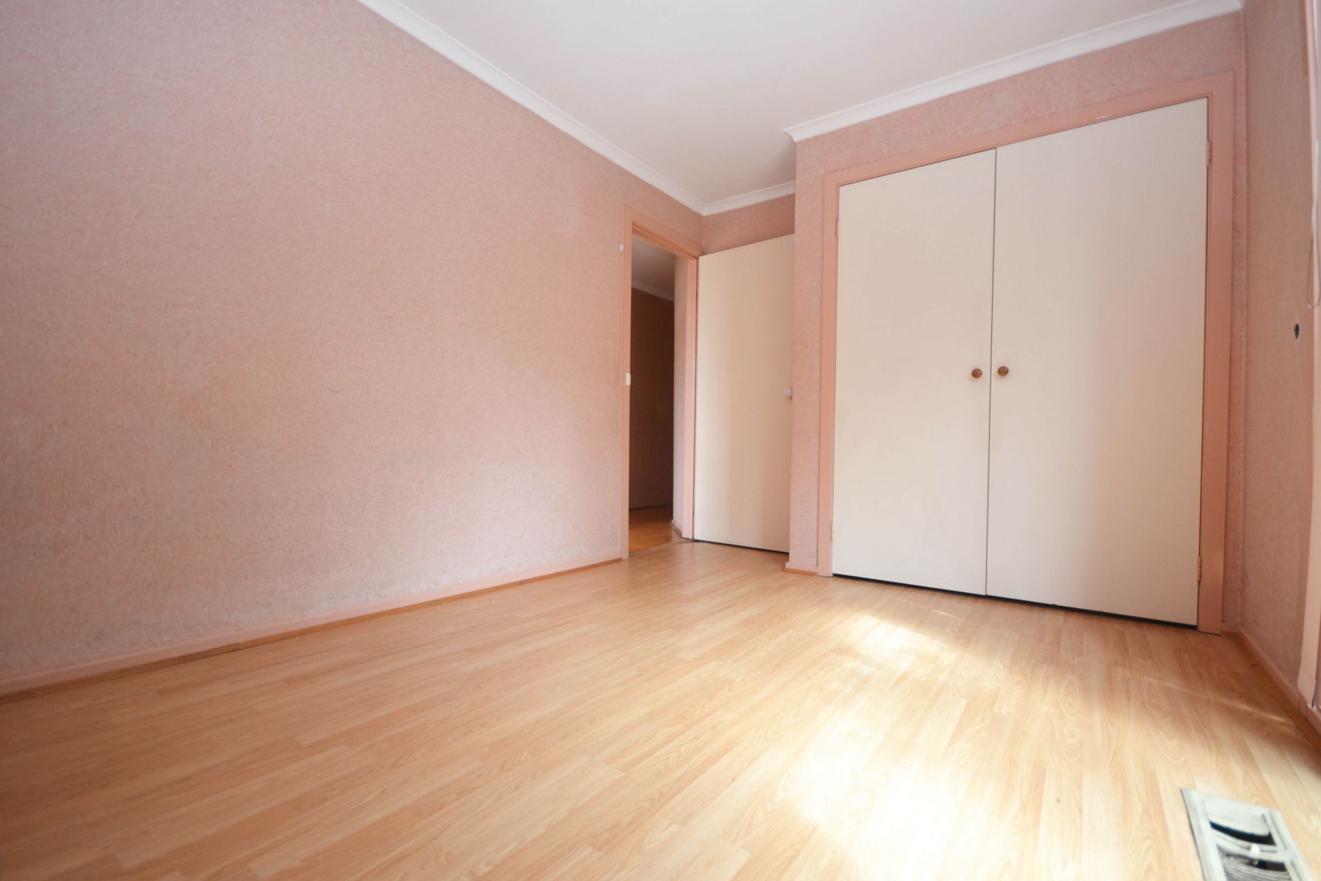 THREE BEDROOM BRICK VENEER HOME!