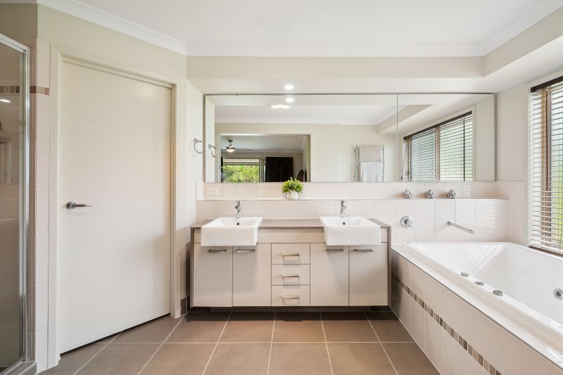 Real Estate For Sale 412414 Spring Mountain Drive Greenbank , QLD