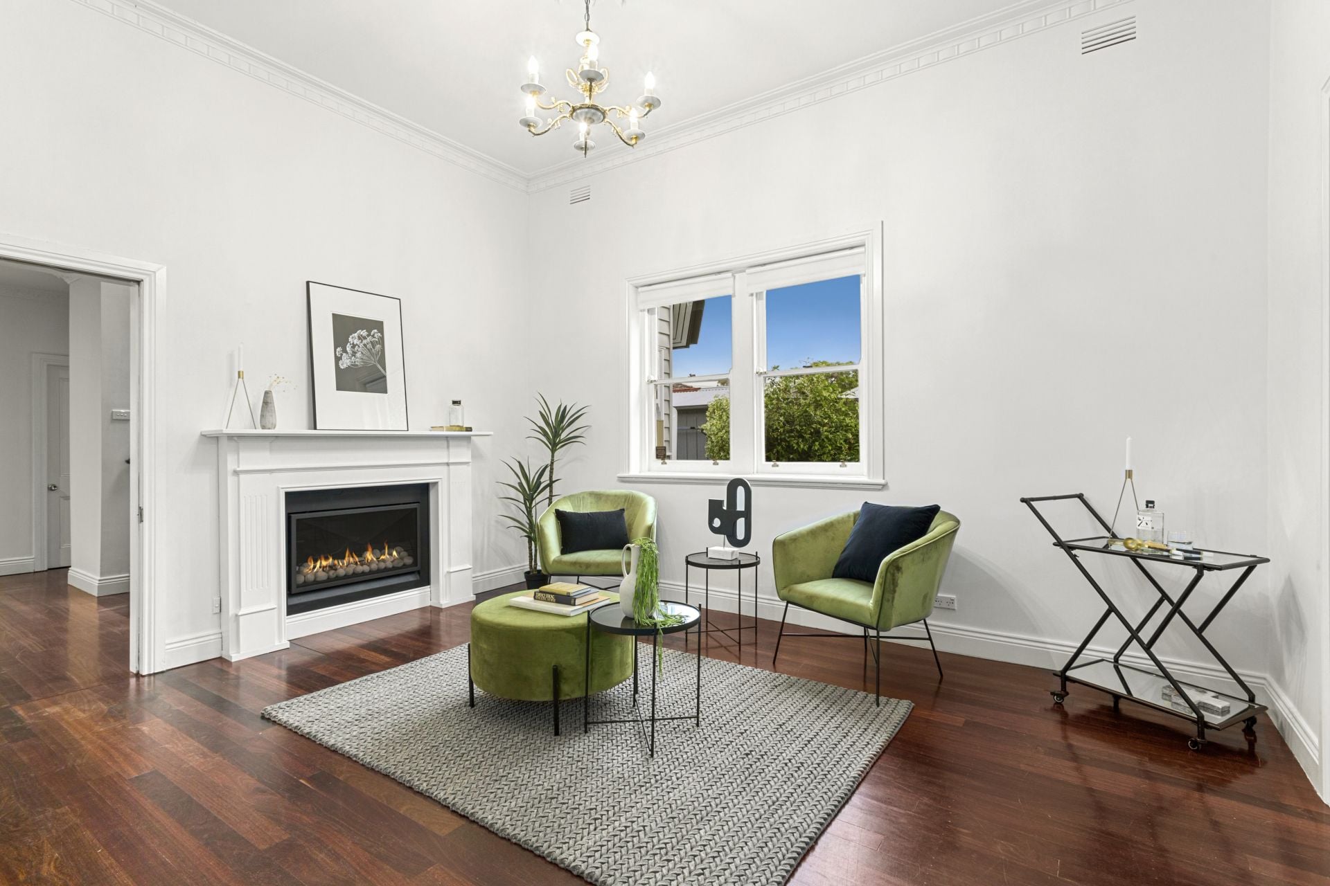Idyllic family living in prestigious Vauxhall Road