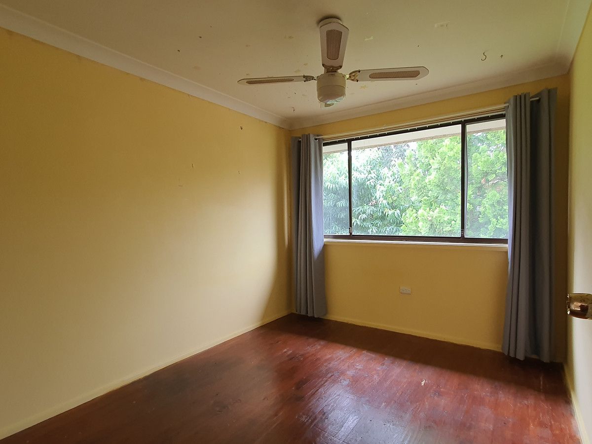 Real Estate For Lease 4 Ray Place Minto , NSW