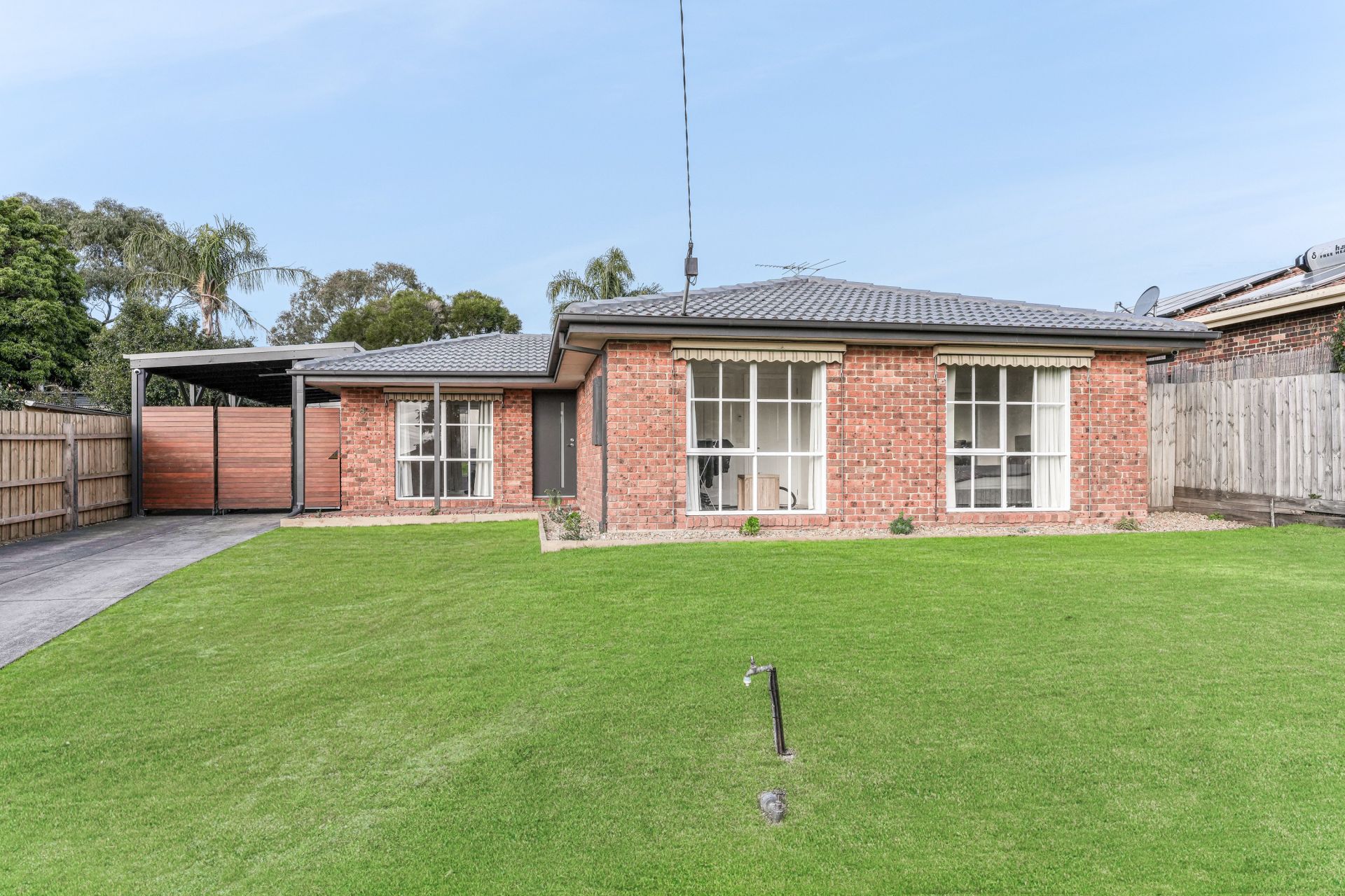 8 Marcella Place, Carrum Downs VIC