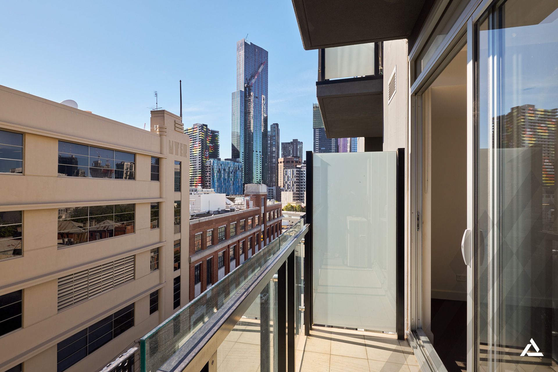 502/95 Berkeley Street Melbourne, Melbourne - Thumbnail 5