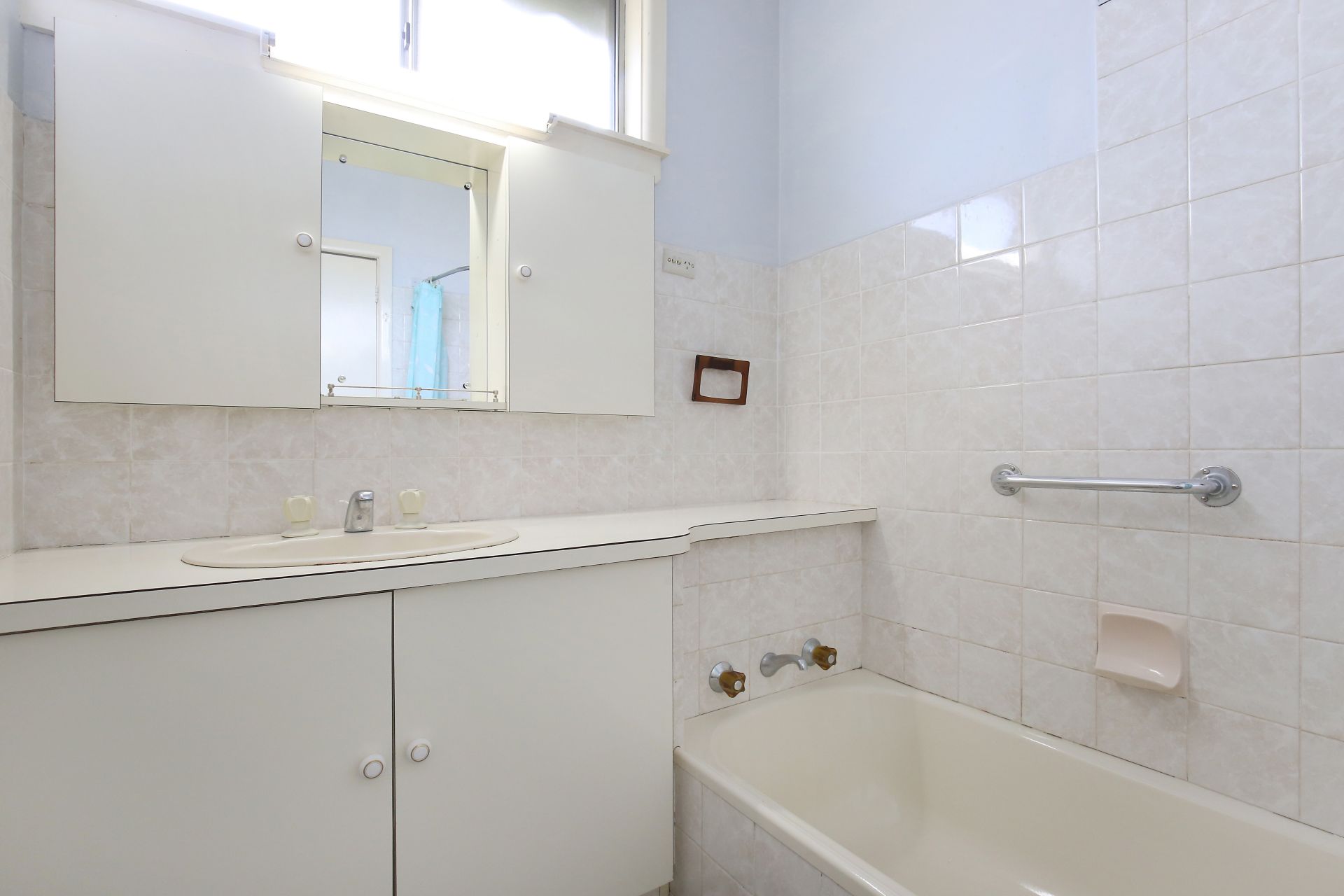 CUTE, COSY & COMFORTABLE!   *Insp Thu 20th Jun @ 4:05pm*