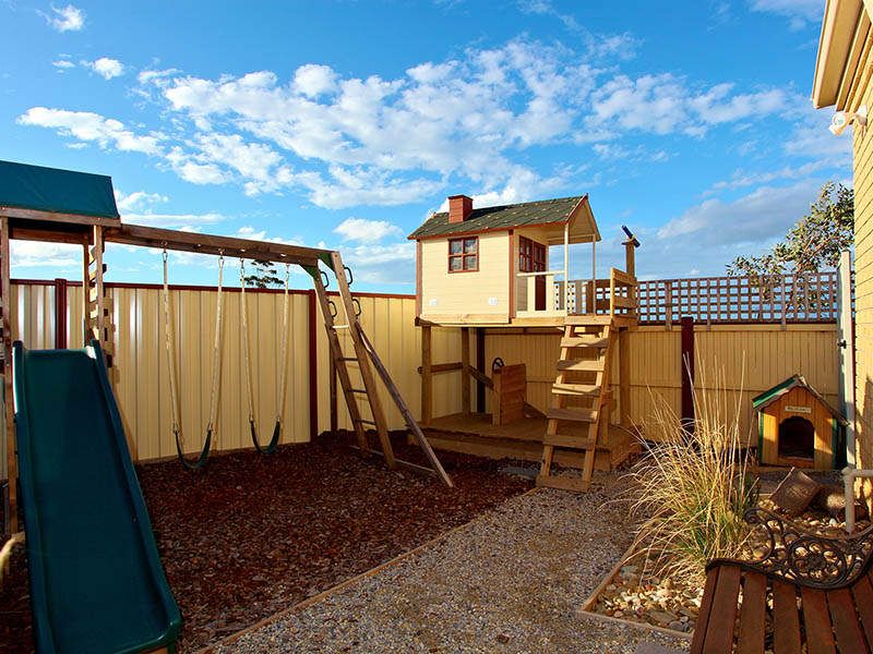 8 Osterley Close, Caroline Springs - Thumbnail 8