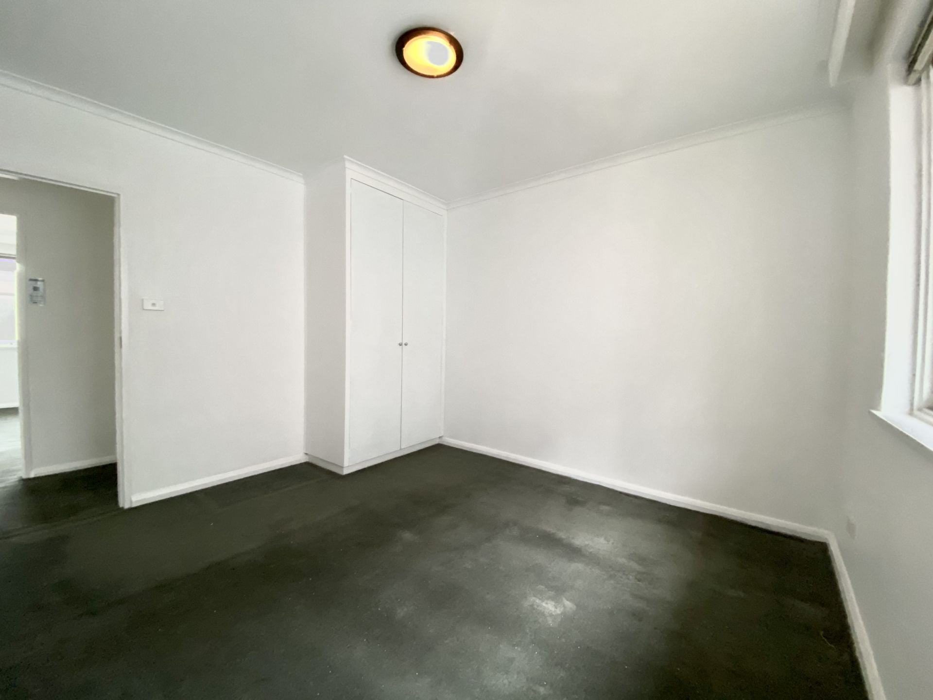 Spacious Two Bedroom Apartment!
