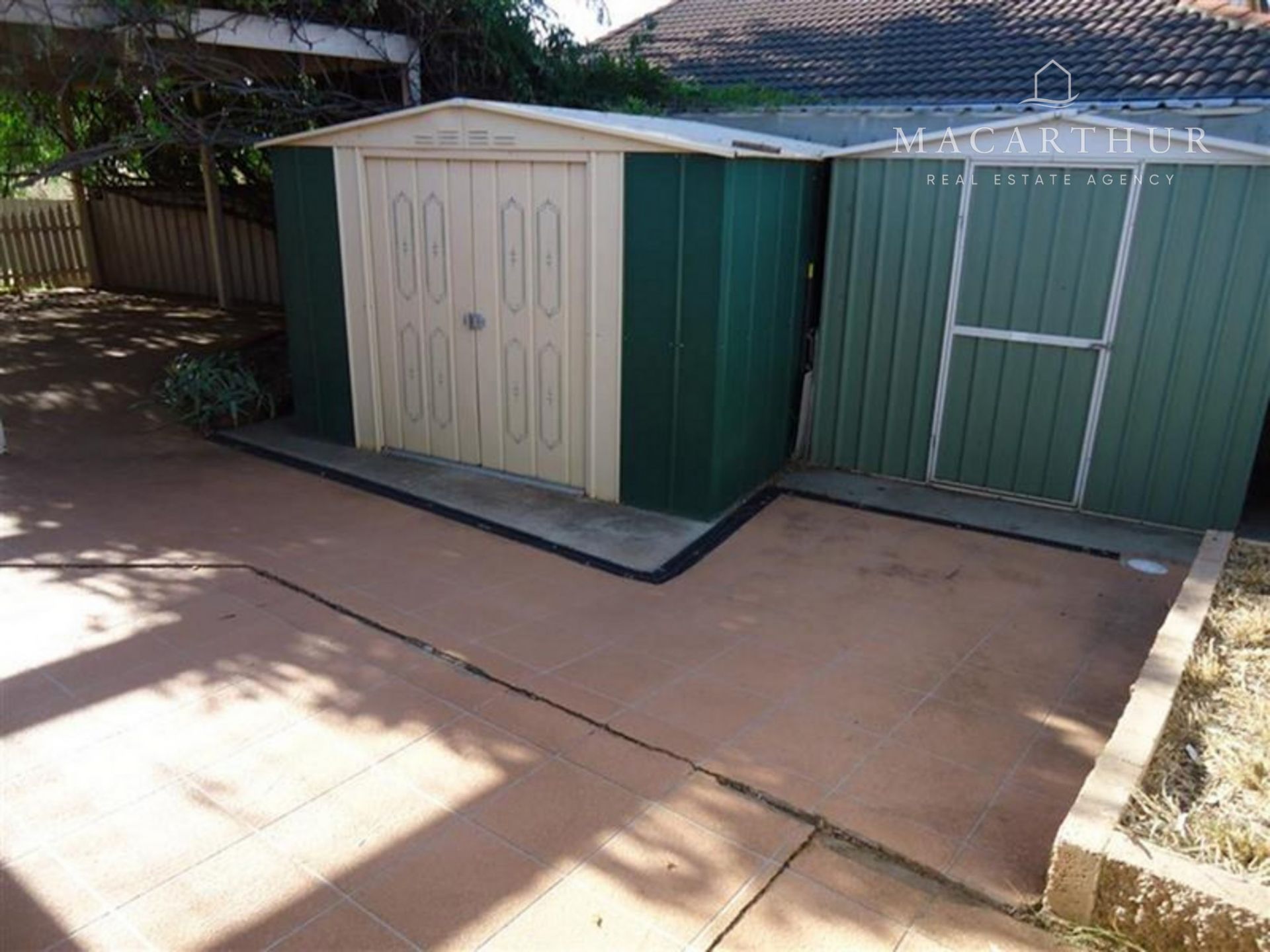 1 Hargrave Avenue, LLOYD Macarthur Real Estate Agency