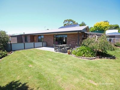 4
 
 
 
  
 
 
 2
 
 
 
 
 
 
 
 
 10 Elizabeth Street, ULVERSTONE TAS 7315, Ulverstone - Thumbnail 2